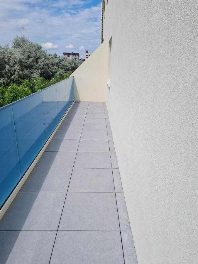 Matteo 2 Apartments Marina Surf Residence, Mamaia Nord - Navodari,1 Vedere Frontala,2 Cu Vedere Laterala La Mare Exterior foto