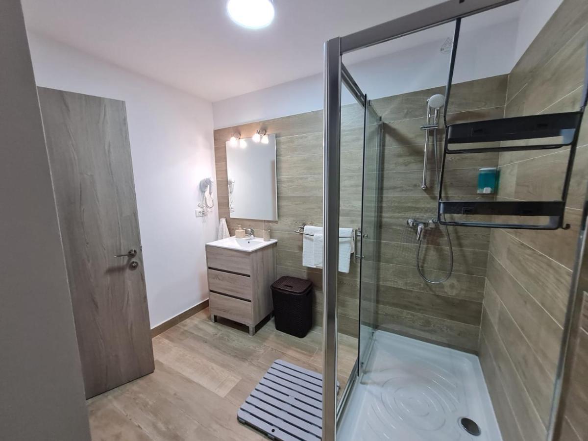Matteo 2 Apartments Marina Surf Residence, Mamaia Nord - Navodari,1 Vedere Frontala,2 Cu Vedere Laterala La Mare Exterior foto