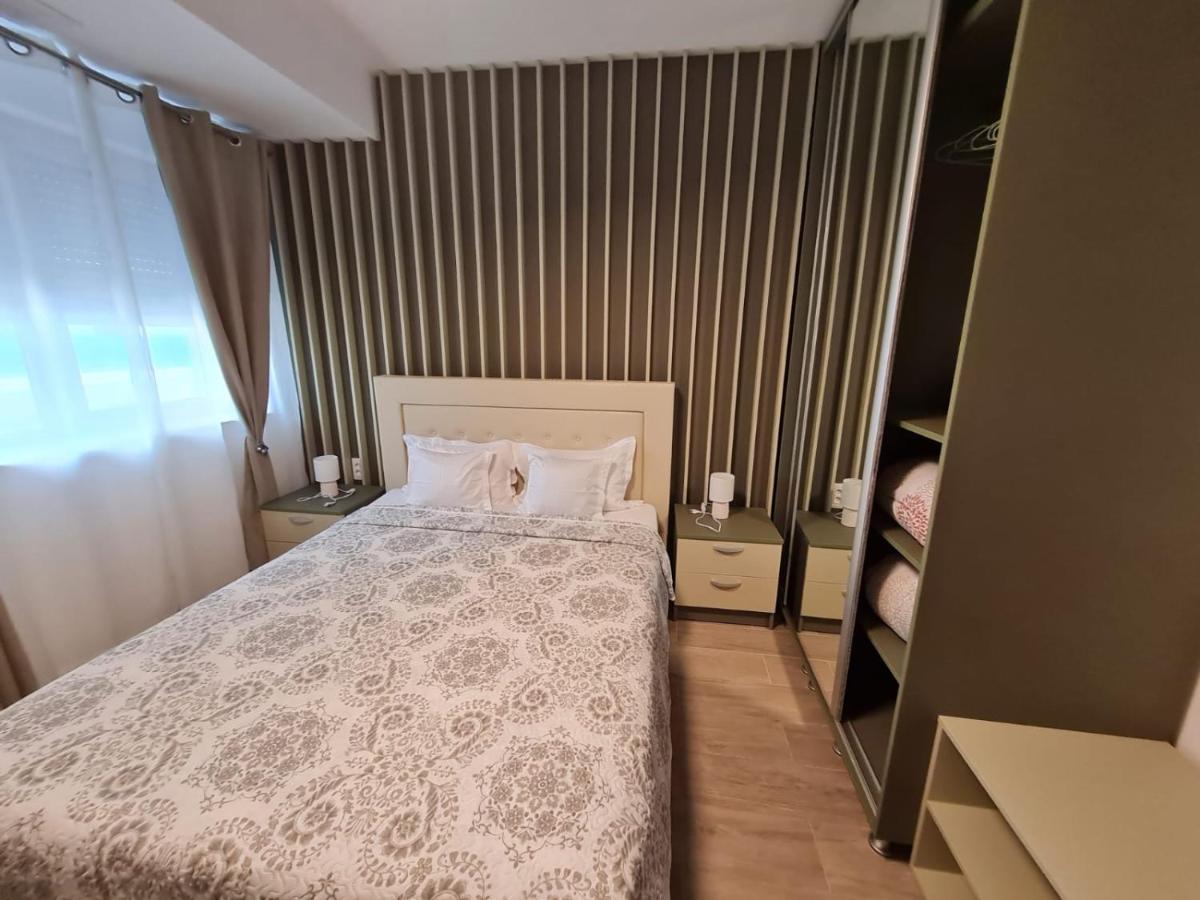 Matteo 2 Apartments Marina Surf Residence, Mamaia Nord - Navodari,1 Vedere Frontala,2 Cu Vedere Laterala La Mare Exterior foto